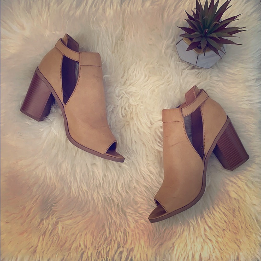 Tan Heel Booties